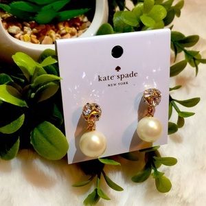 ♥️KATE SPADE® Super Trendy Pearl w/ CZ Earrings♥️